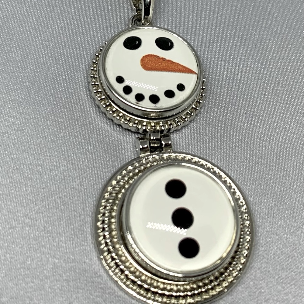 SNOWMAN Double Charm Snap Button Necklace with 2 Charms - Picture 2 of 5